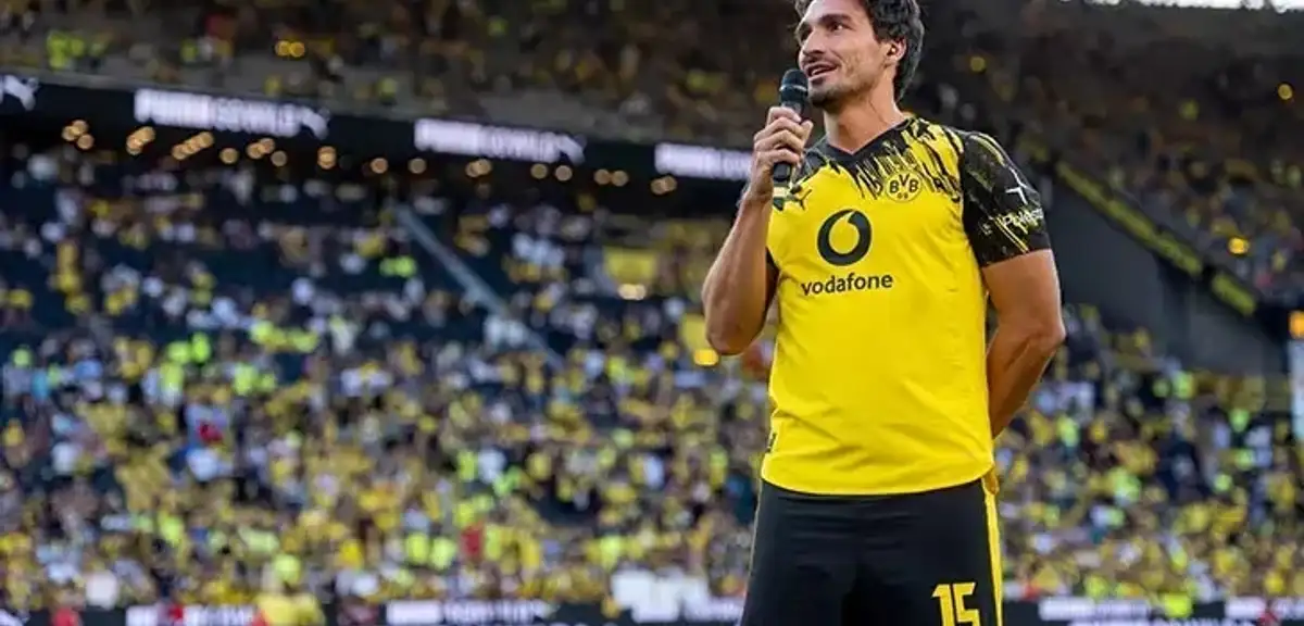 Mats Hummels Futbola Veda Etti: Dortmund'da Duygusal Anlar