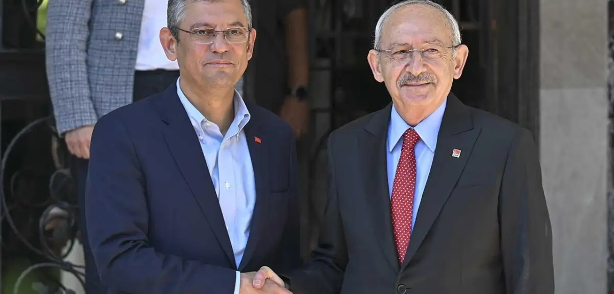 CHP'de Kurultay Krizi ve Liderlik Gerilimi