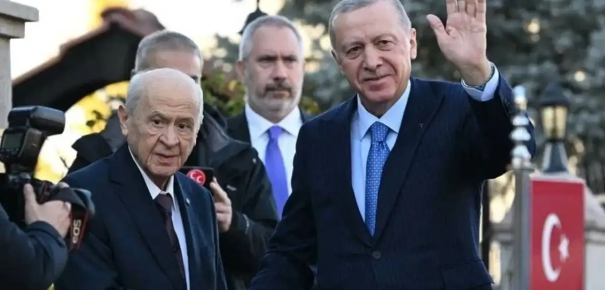 Cumhurbaşkanı Erdoğan ile Bahçeli Görüşmesi Başladı: Gündemde Terörsüz Türkiye Var