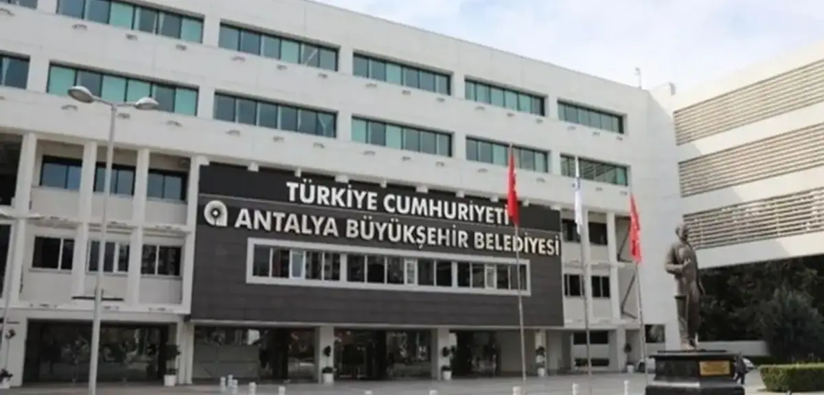Antalya Büyükşehir Belediyesi'ne Operasyon