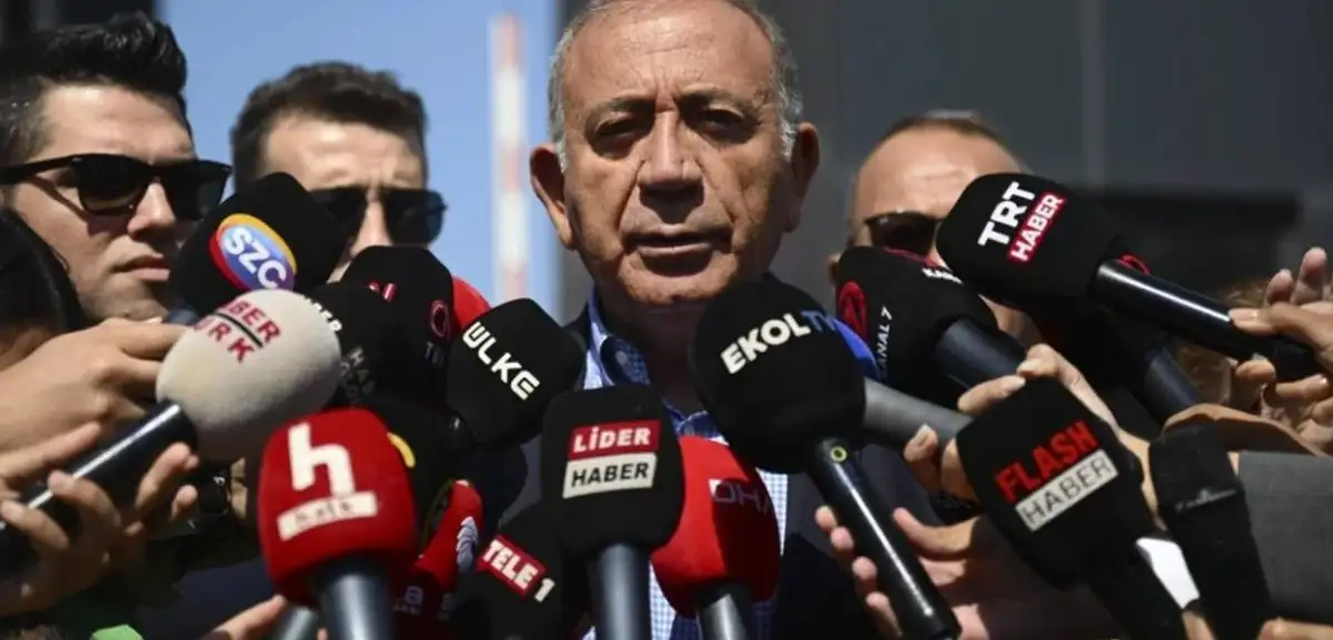 Gürsel Tekin'den Sarıyer'de Açıklamalar: "Aziz İhsanlara Yenilmeyeceğiz"