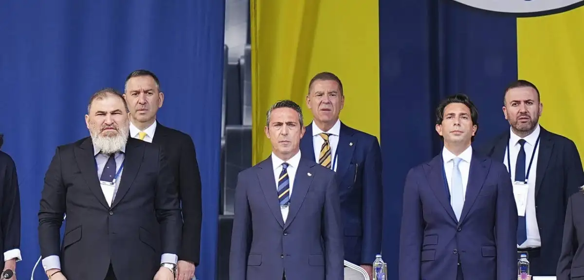 Fenerbahçe Kongresinde Galatasaray'a "5" Göndermesi