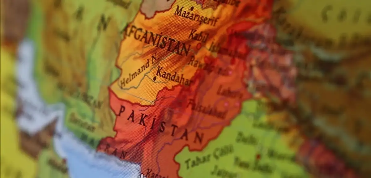 Pakistan ve Afganistan Arasında Savaş İlanı