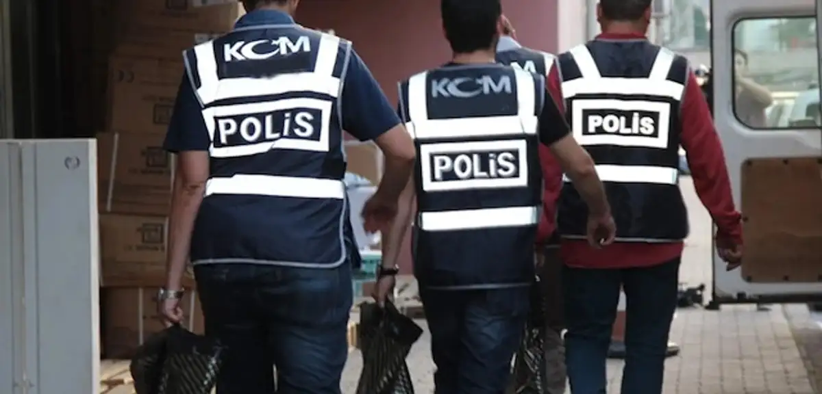 Kırmızı Bültenle Aranan 45 Suçlu Türkiye'ye Getirildi