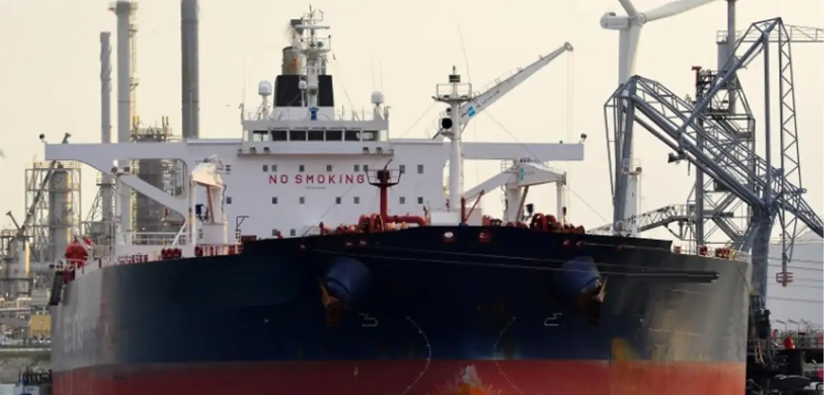 Türk Tankerine Dron İsabet Etti!
