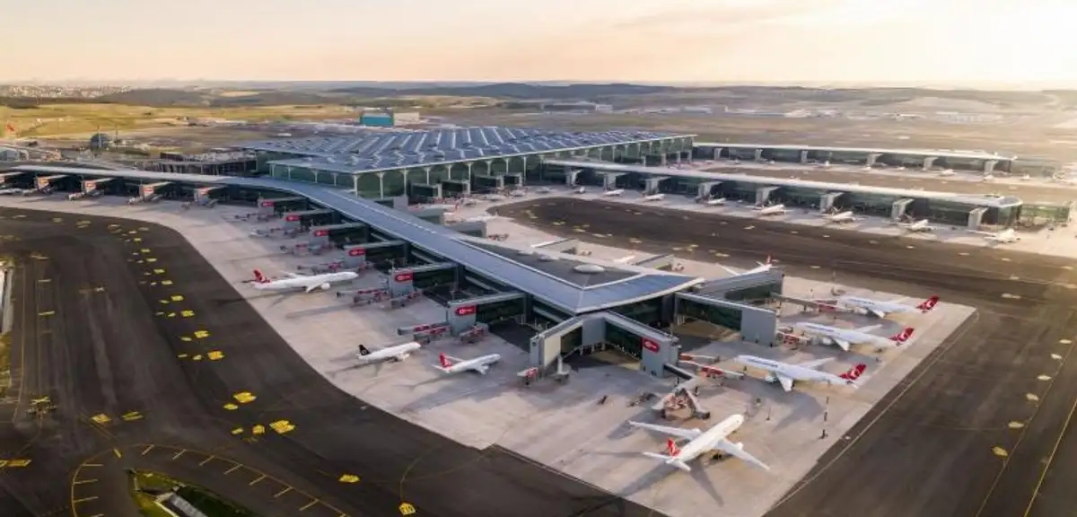 İstanbul Havalimanı Zirveyi Bırakmıyor