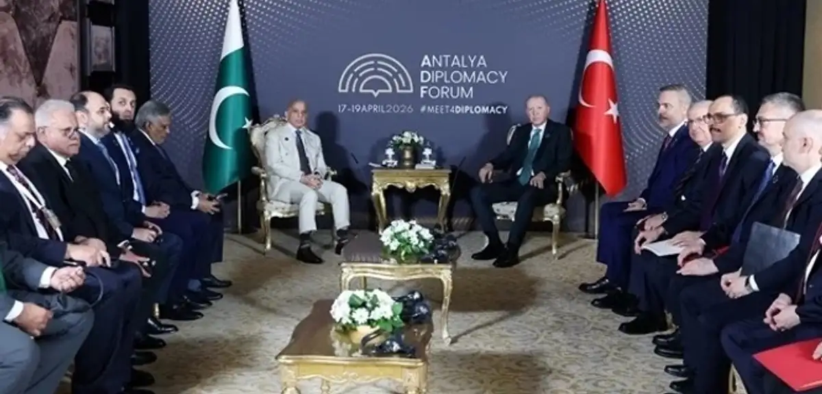 Erdoğan, Pakistan Başbakanı ile Görüştü