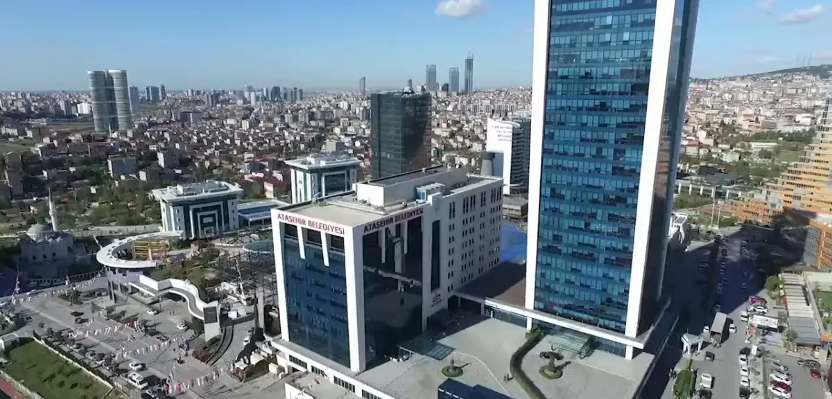 Ataşehir Belediyesi'ne Şafak Operasyonu