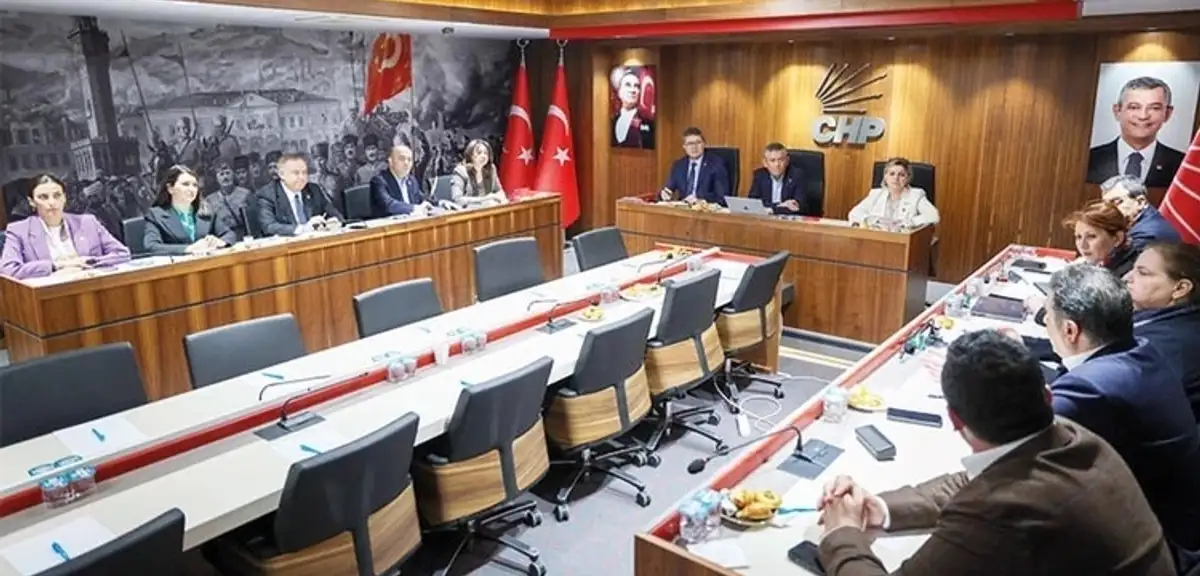 CHP'den "Milli İrade" Çıkartması: Yeni Yol Haritası Belirleniyor