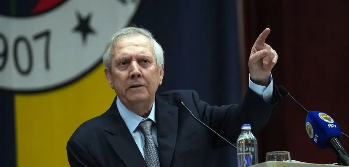 Aziz Yıldırım, Fenerbahçe Başkanlığına Aday Olduğunu Açıkladı