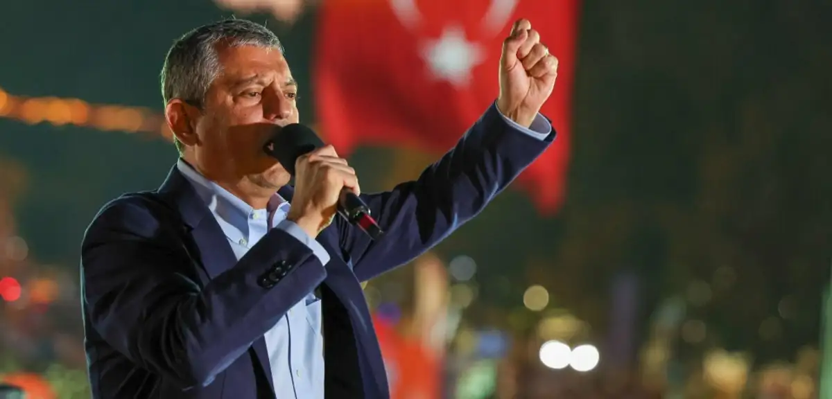 CHP Lideri Özgür Özel'den Uşak Belediye Başkanı Özkan Yalım'ın İddialarına Sert Yanıt: "Belli ki Orada Bir Numara Var"