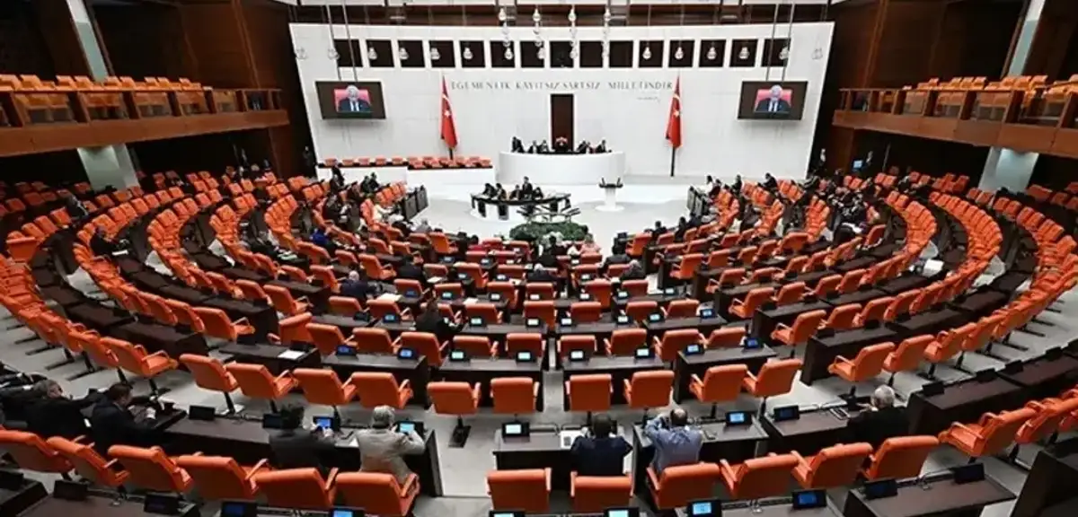 TBMM'den Geçti: Gurbetçilere 20 Yıl Vergi Muafiyeti ve Amme Borçlarına 72 Ay Taksit!