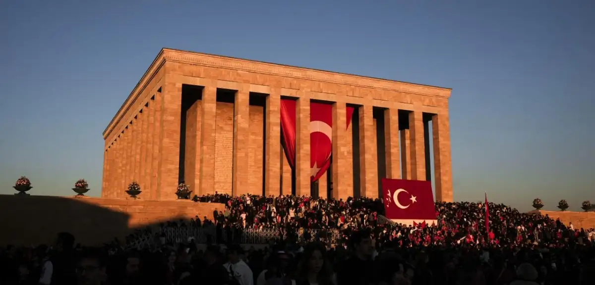 19 Mayıs'ta Anıtkabir'de Yoğun Ziyaret
