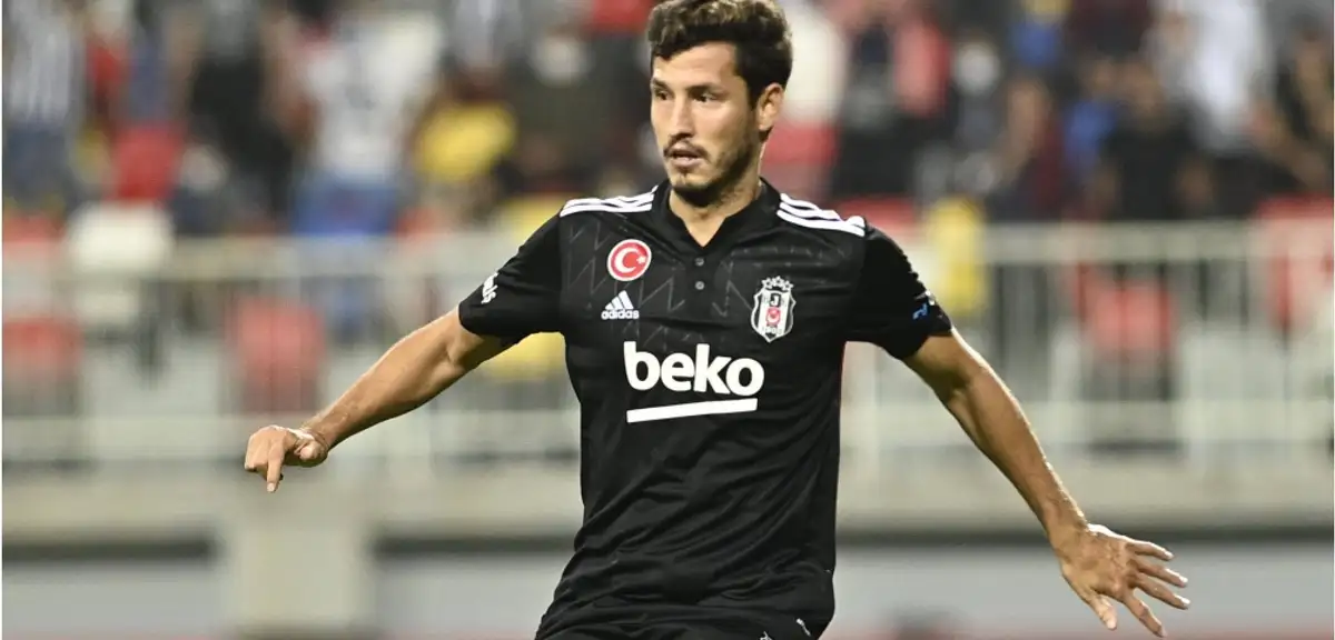 Beşiktaş, 5 Futbolcu ile Yolları Ayırdı