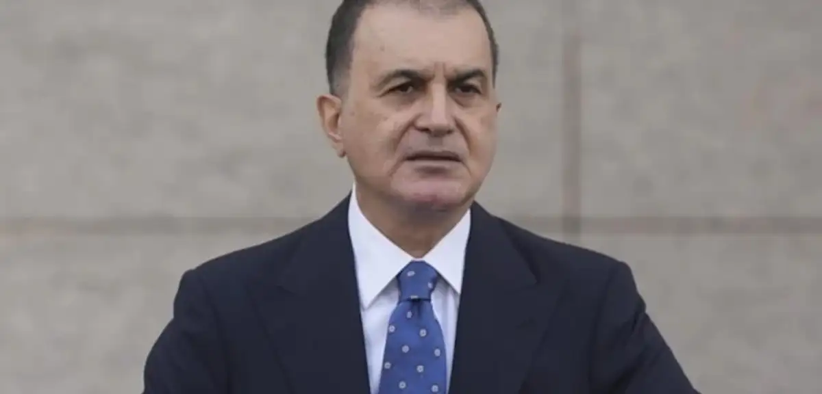 Ömer Çelik'ten Zirveye Özel Paylaşım