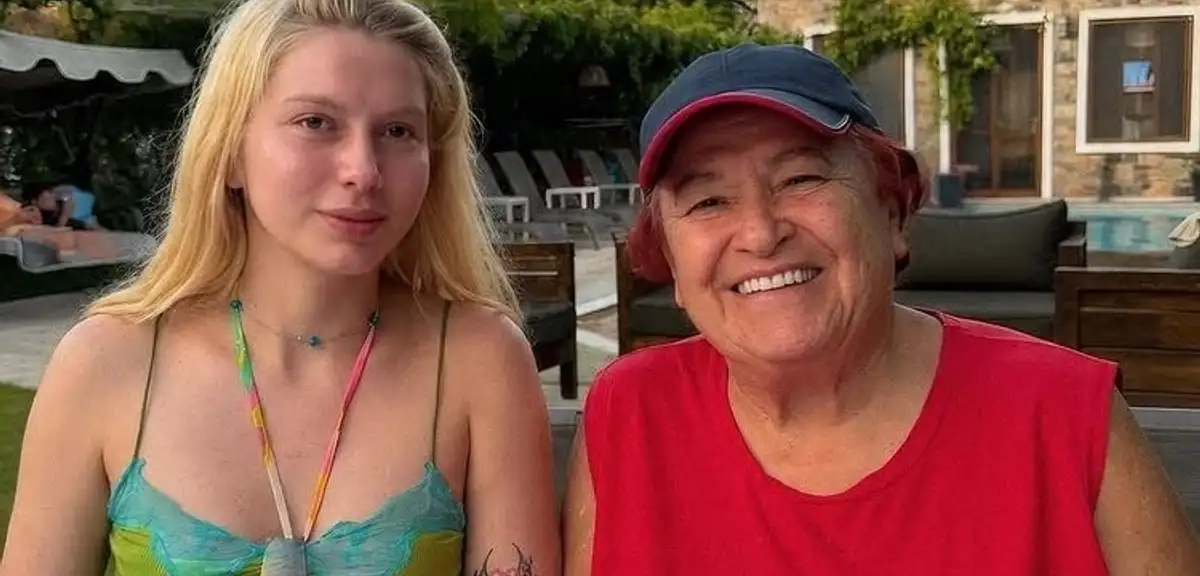 Selda Bağcan ve Aleyna Tilki'den Samimi Görüntüler