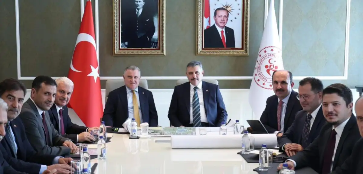 Süper Lig'de Yeni Sezon Öncesi Riva'da Kritik Güvenlik Zirvesi: Stadyumlarda Kapsamlı Önlemler Masada