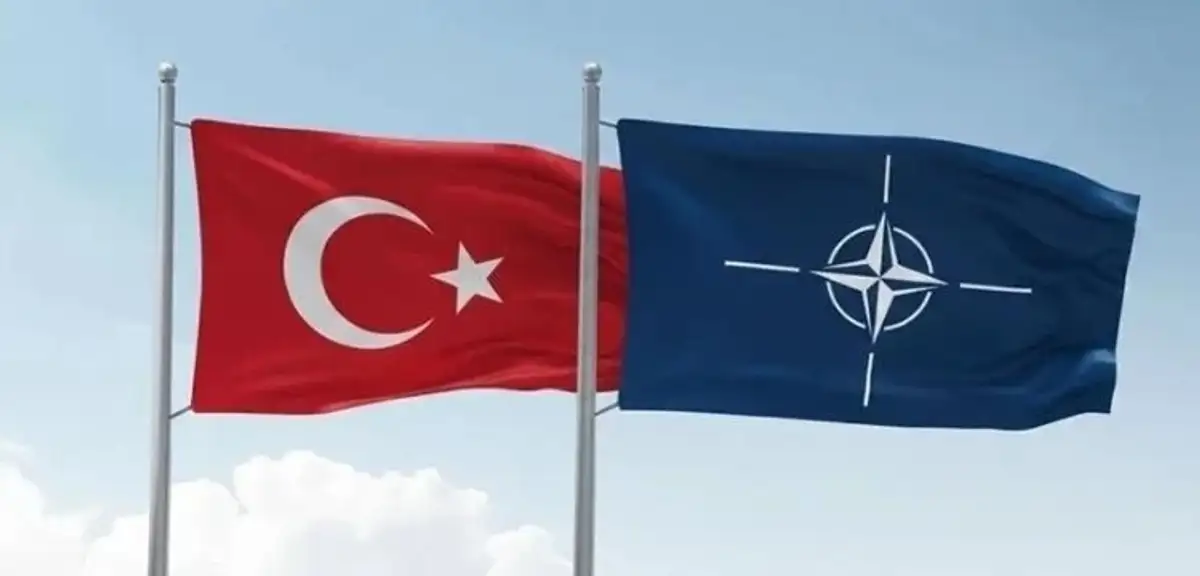 NATO'dan Türk Yıldızları'na Övgü