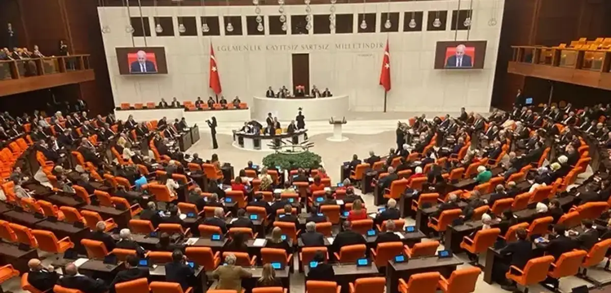 AK Parti Heyetinden CHP Grubuna 'Terörsüz Türkiye' Ziyareti: Kanun Teklifi Yarın Meclis'te