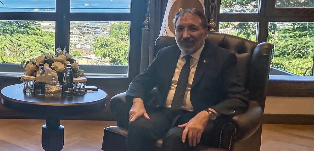 Safi Arpaguş'a Haliç Manzaralı Ofis Tahsis Edildi