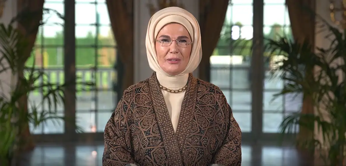 Emine Erdoğan'dan AK Parti'nin 25. Yılı Kutlama Mesajı