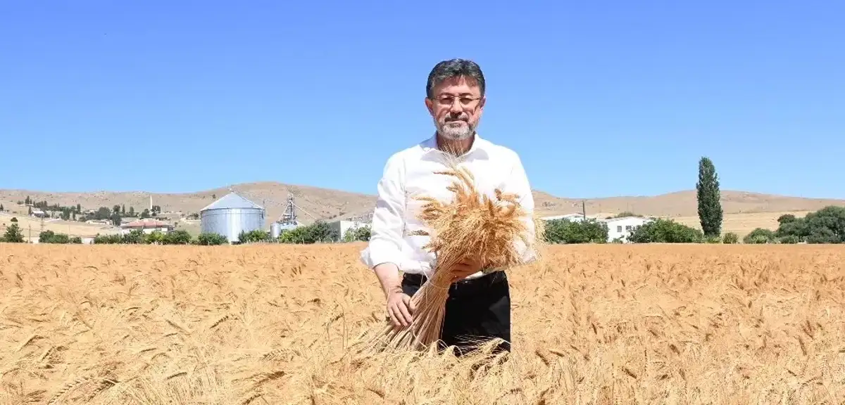 Bakan Yumaklı'dan Karabük'te Hasat ve Rekor Üretim Açıklaması