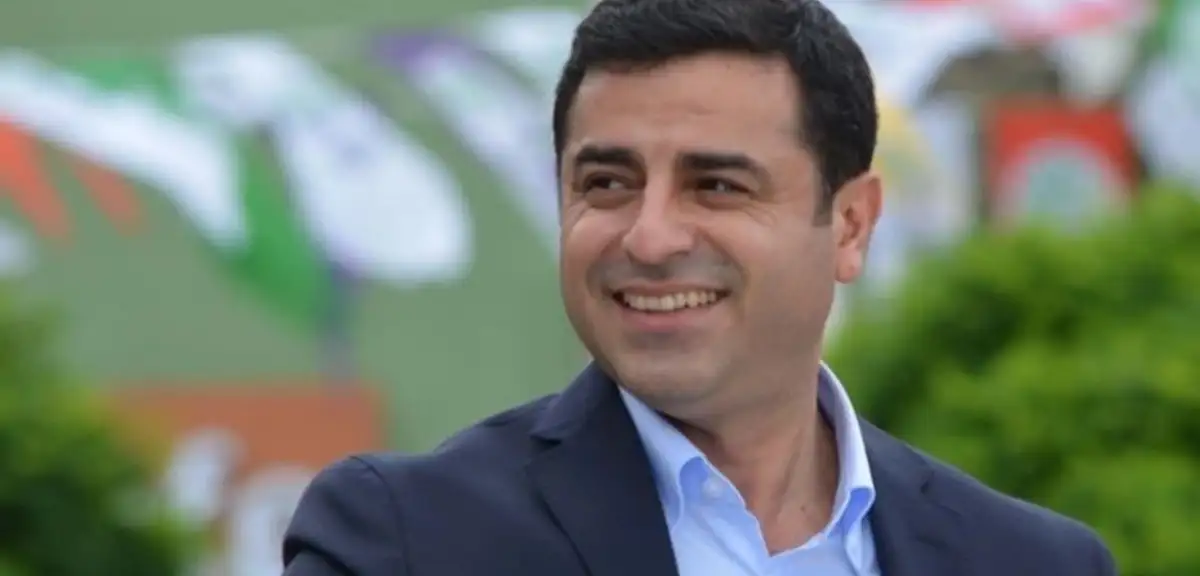 Demirtaş ve Mızraklı'dan Çerçeve Yasaya Destek Mesajı