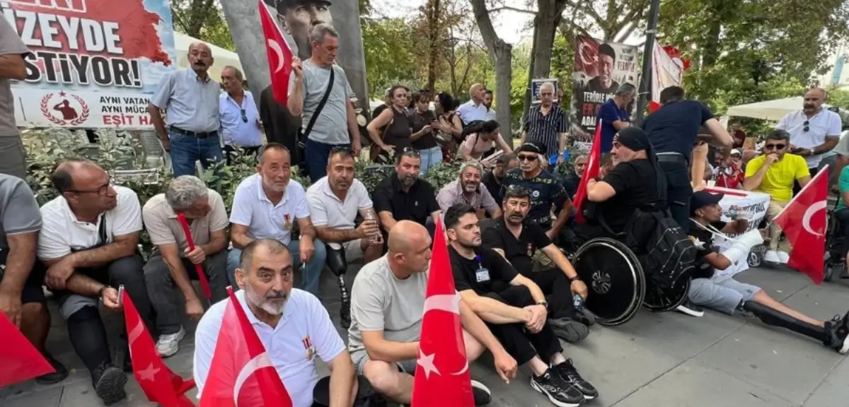 ‘Devlet Baba’ diyoruz ama üvey evlatmışız