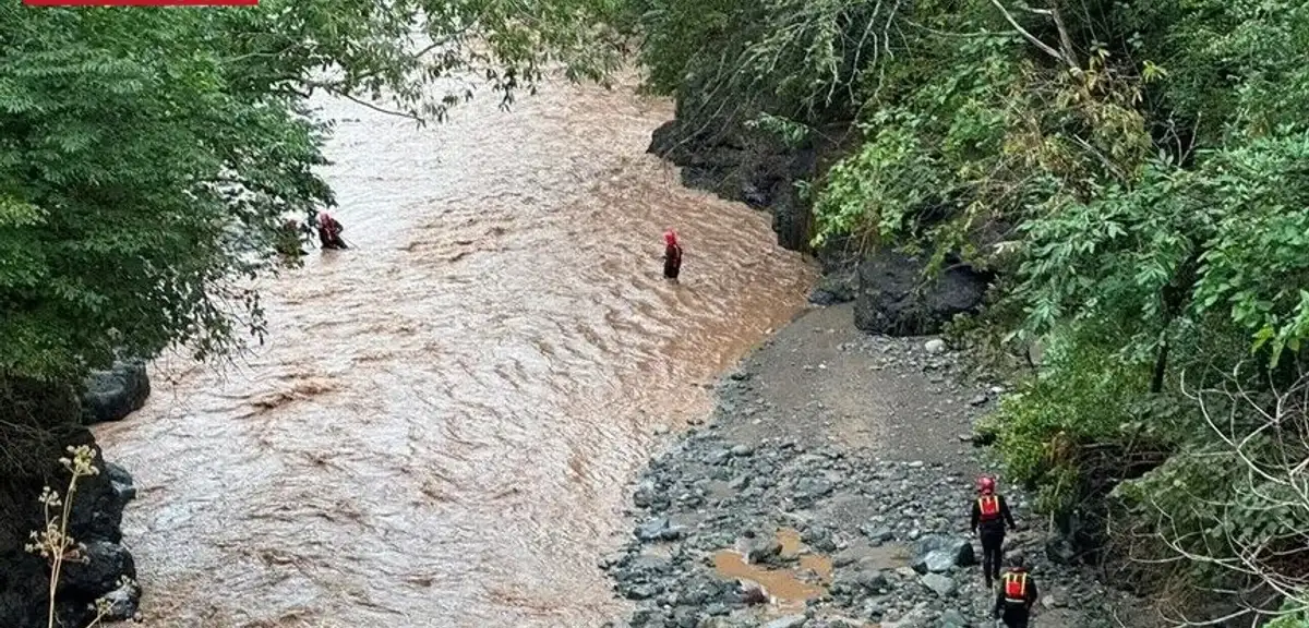 Giresun Keşap'ta Sel Sularına Kapılmışlardı: Öğretmen Mehmet Akkaya ile Yeğeni Her Yerde Aranıyor!
