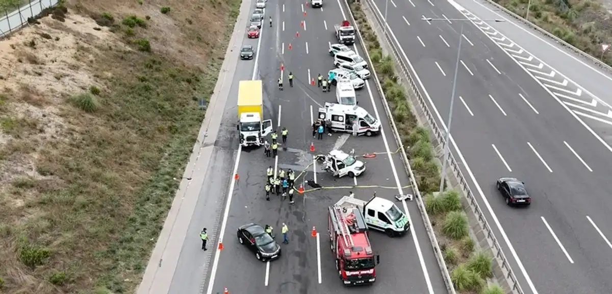 Kuzey Marmara Otoyolu'nda Feci Kaza: 3 Kişi Hayatını Kaybetti