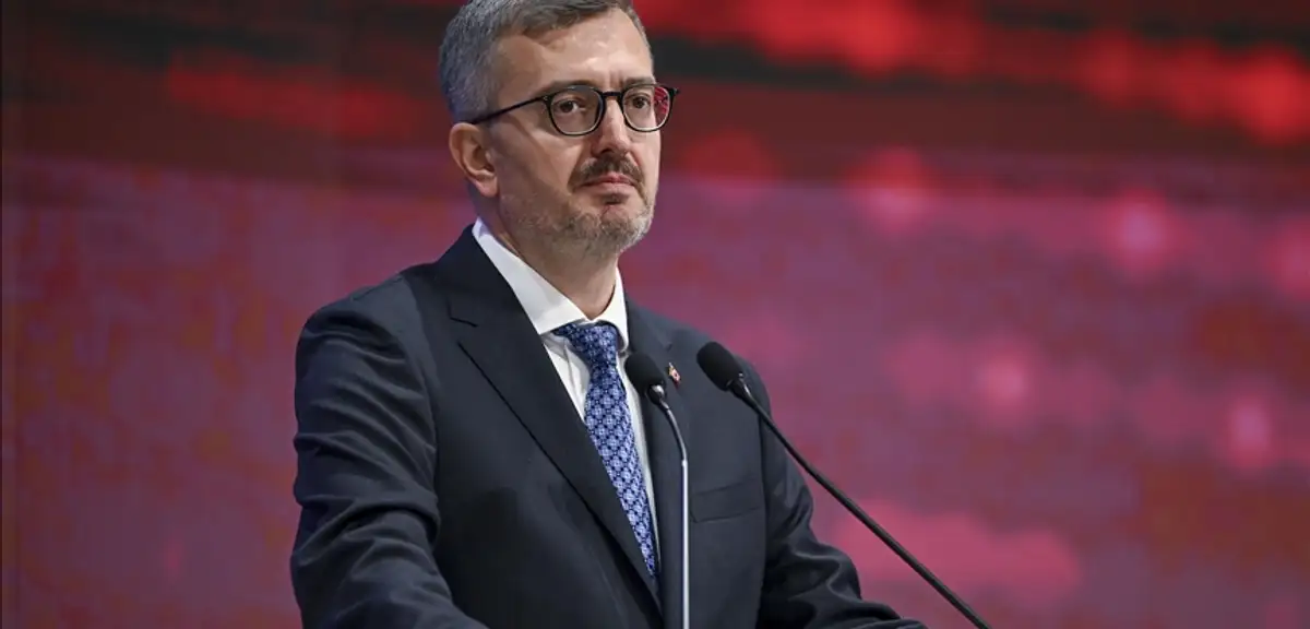 İletişim Başkanı Burhanettin Duran'dan 17 Ağustos Anma Mesajı