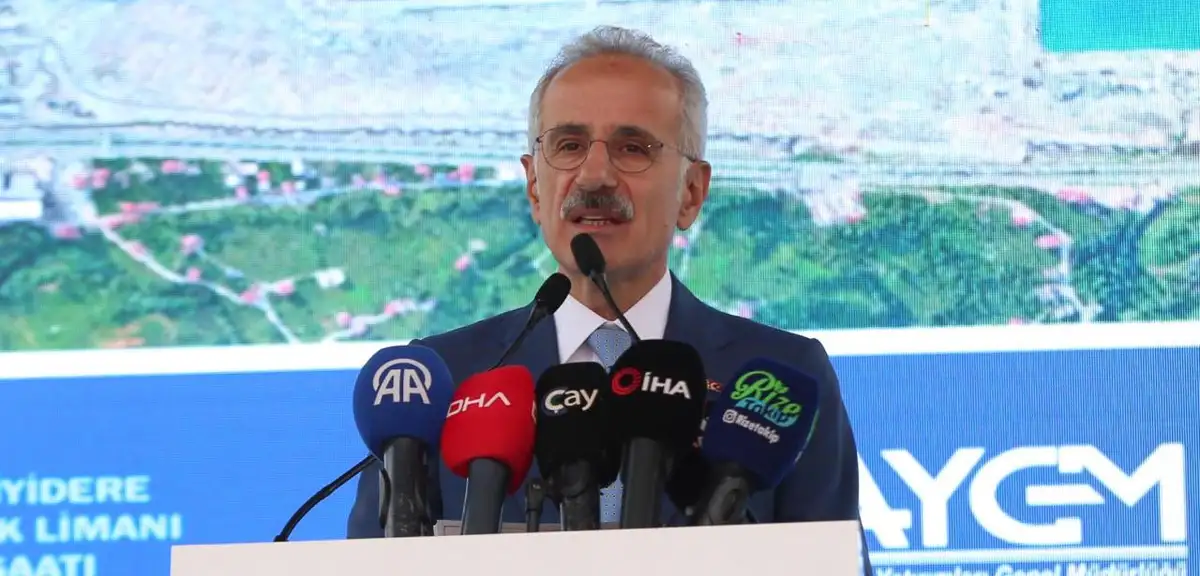 Bakan Uraloğlu: İyidere Lojistik Limanı yüzde 82 fiziki gerçekleşme seviyesine ulaştı