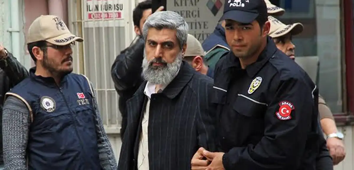 Adana'da Furkan Vakfı Başkanı Alparslan Kuytul ve eşi gözaltına alındı