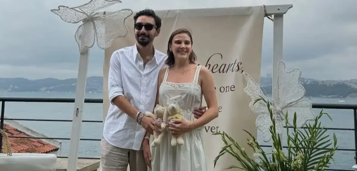 Alina Boz ve Umut Evirgen Çiftinin Bebeklerinin Cinsiyeti Belli Oldu