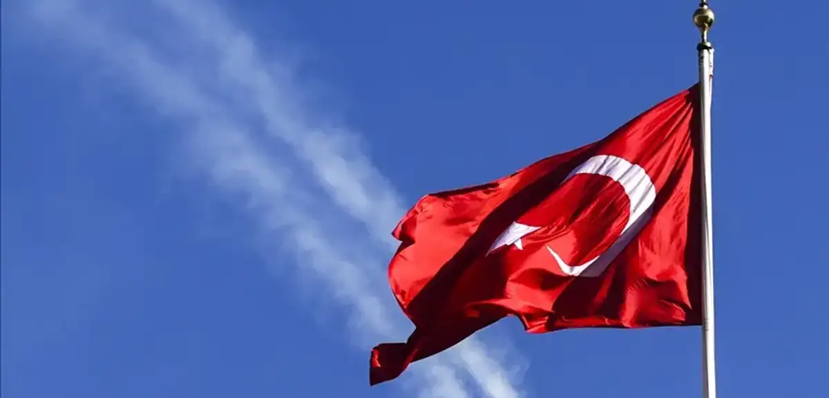 Burdur'da Türk Bayrağına Çirkin Saldırı: Valilik İnceleme Başlattı!