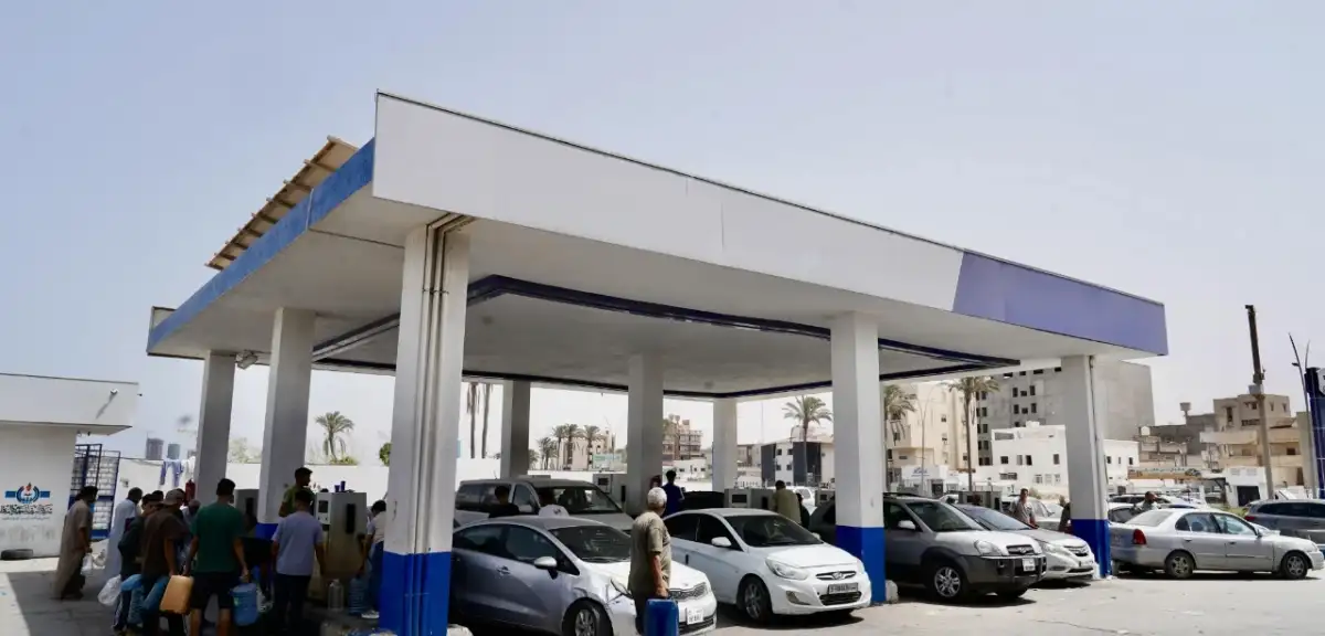 Libya'da akaryakıt krizi: Trablus'ta kuyruklar 10 gündür sürüyor