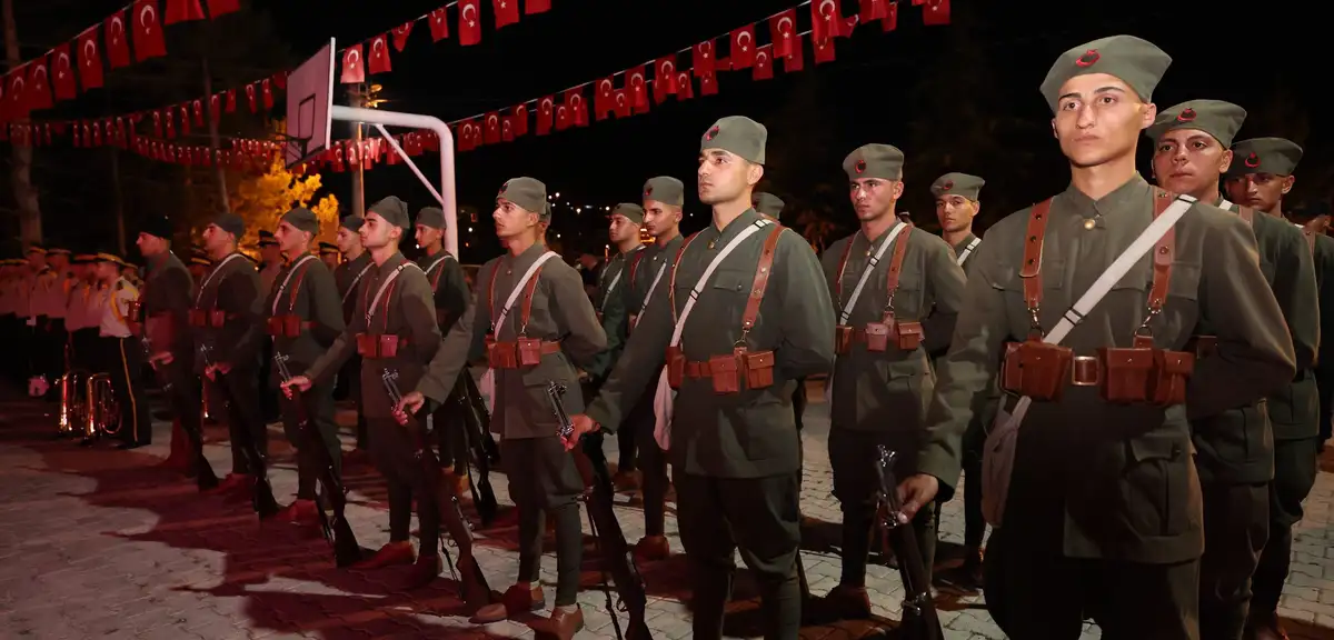 Büyük Taarruz'un 104. yıl dönümü dolayısıyla "Zafer Yürüyüşü" düzenlendi