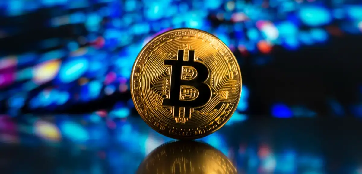 Dev şirketten çılgın Bitcoin tahmini! 300 bin dolar için tarih verdi