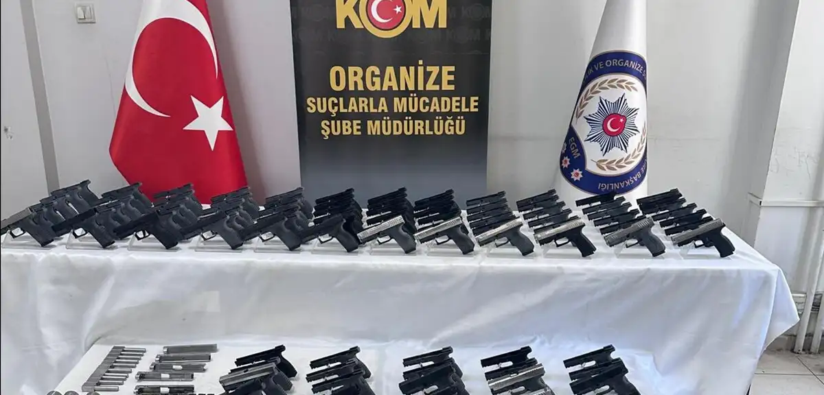 İzmir ve Manisa'da silah kaçakçılığı operasyonu: 13 gözaltı