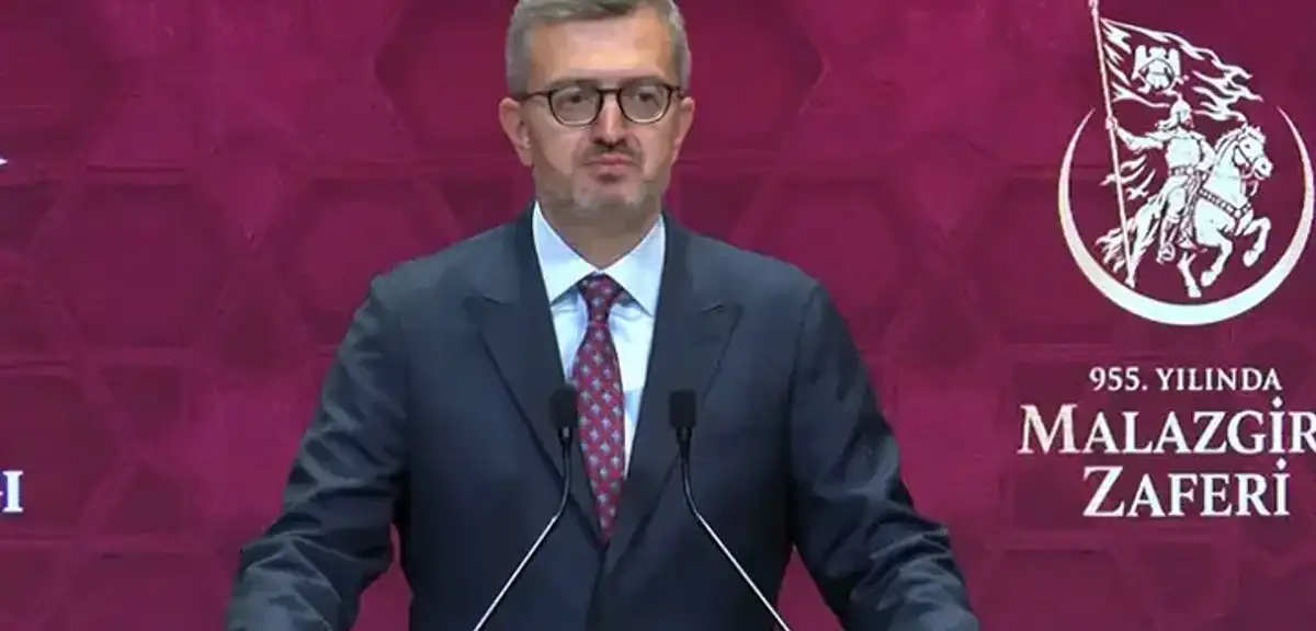 İletişim Başkanı Duran’dan Malazgirt Mesajı: "Tarih ve Birlik Şuuru En Büyük Gücümüzdür"