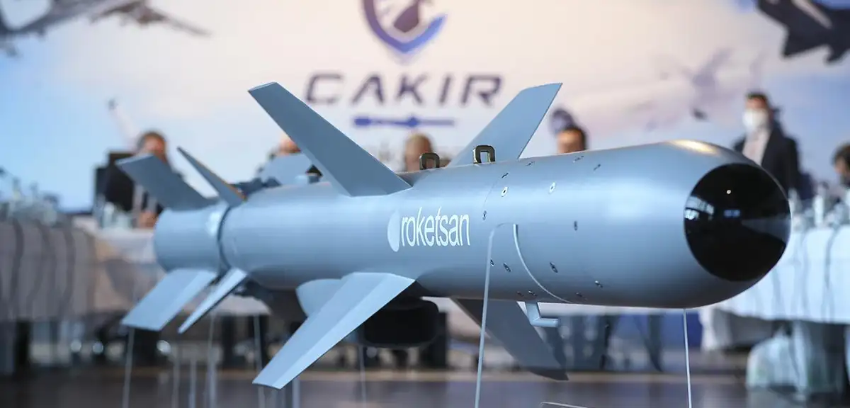 Yeni Nesil Seyir Füzesi ÇAKIR'dan Tam İsabet!