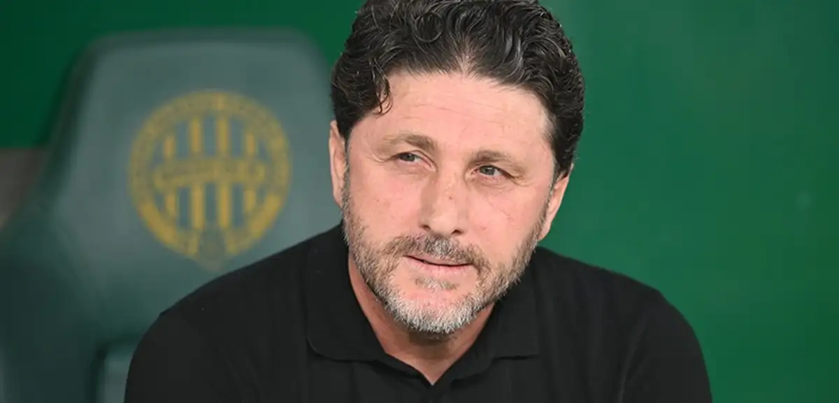 Trabzonspor Teknik Direktörü Fatih Tekke görevinden istifa etti