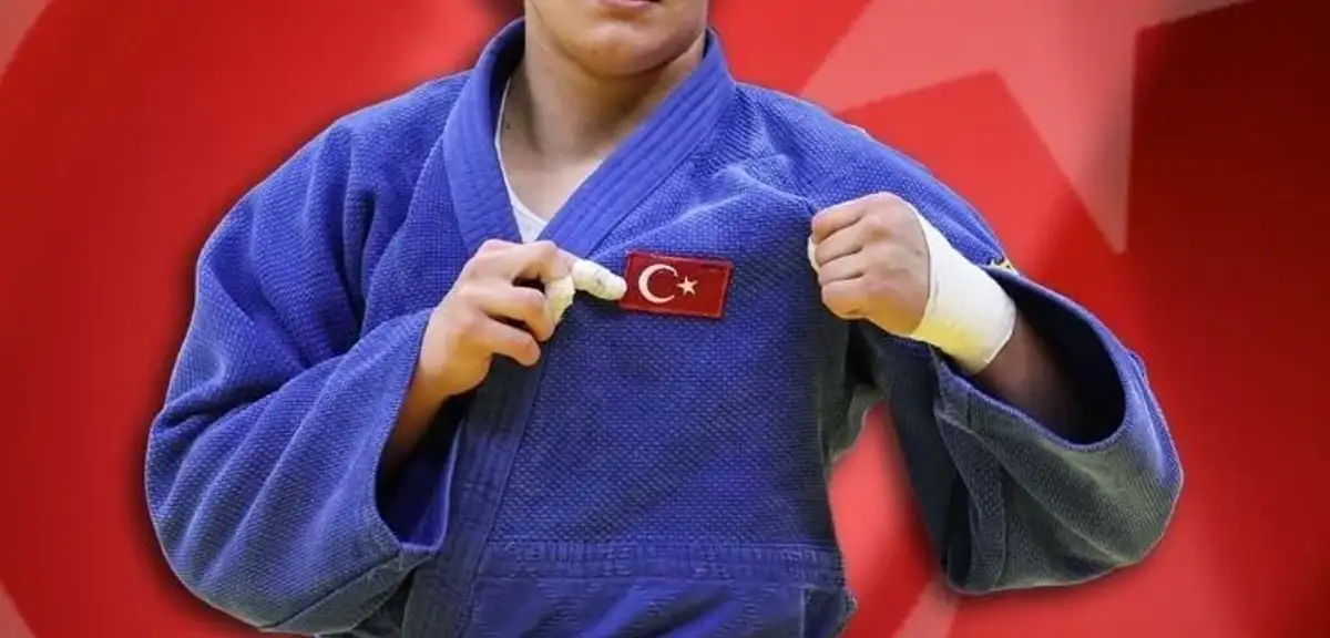 Akdeniz Oyunları'nda Tuana Gülenay ve İbrahim Tataroğlu altın madalya kazandı