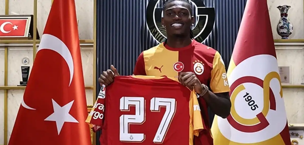 Rafael Leao, Galatasaray'ın 7. Portekizli futbolcusu oldu