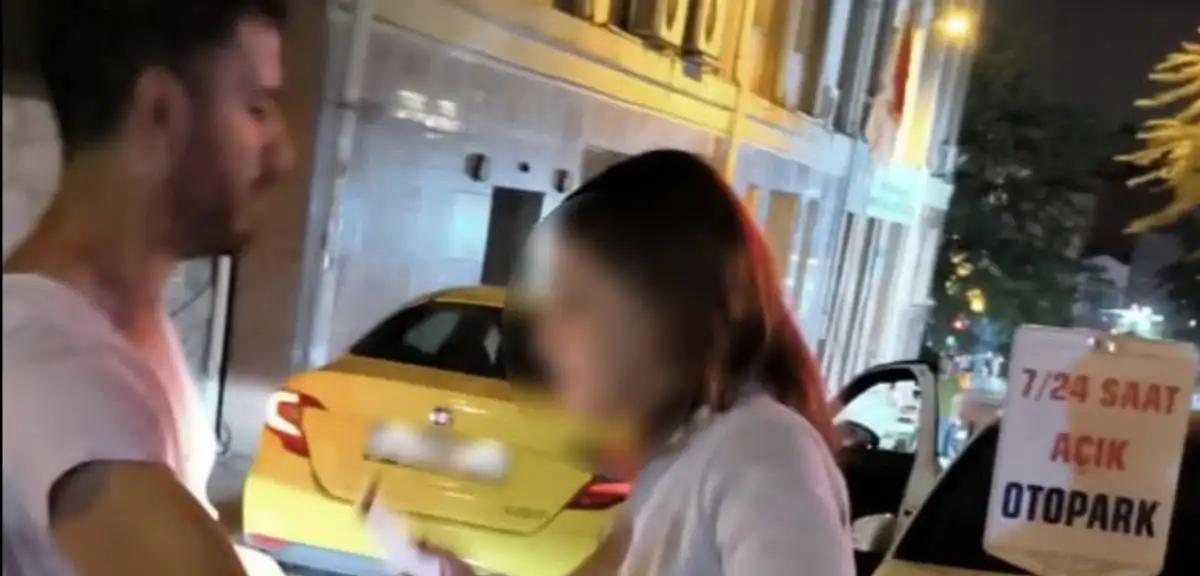 Kanadalı turisti takside bıçaklayıp POS cihazıyla soydular