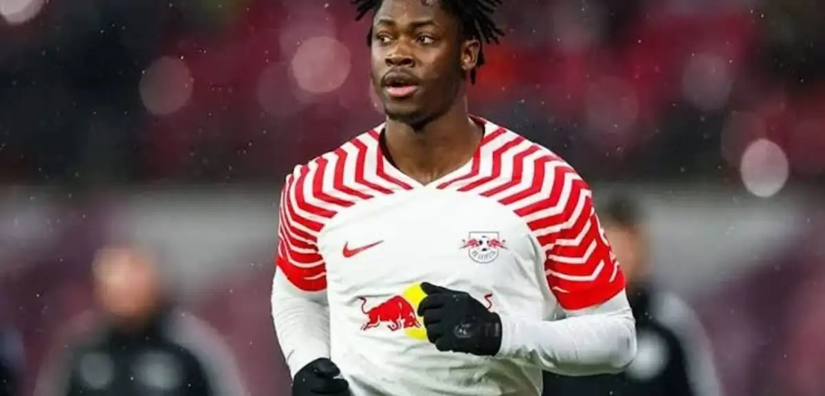 Galatasaray El Chadaille Bitshiabu Transferini Tamamlıyor