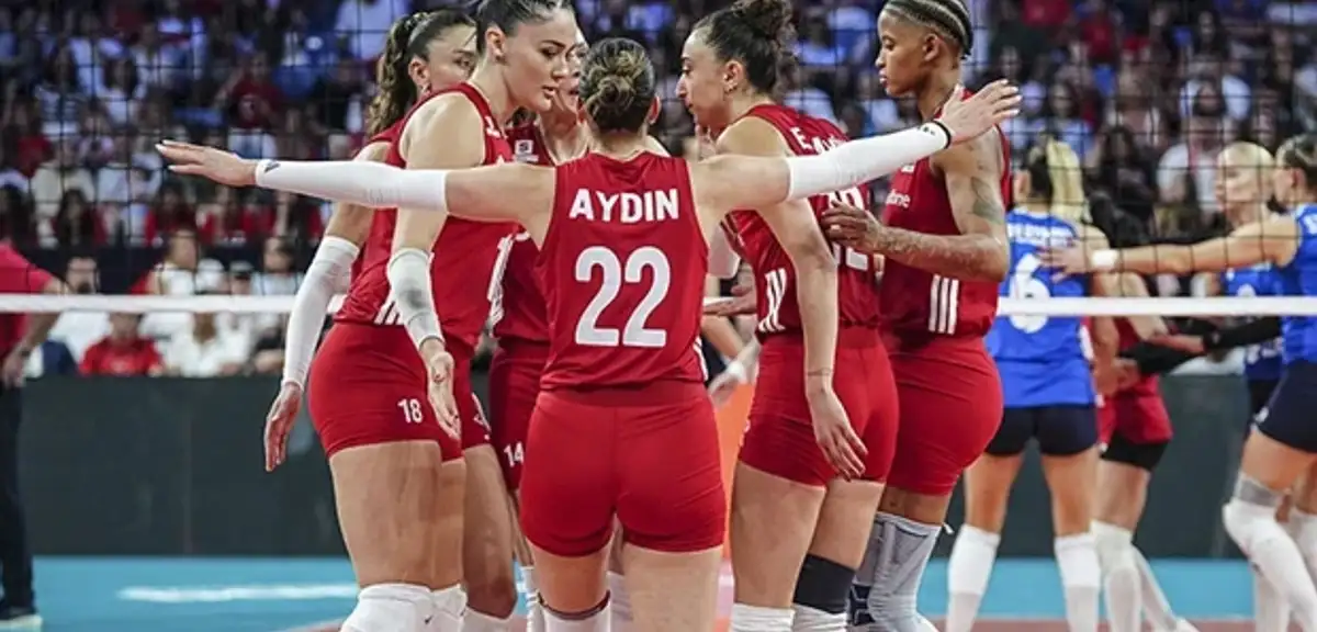 Alkışlar Sultanlar'a: Azerbaycan'ı set vermeden geçti