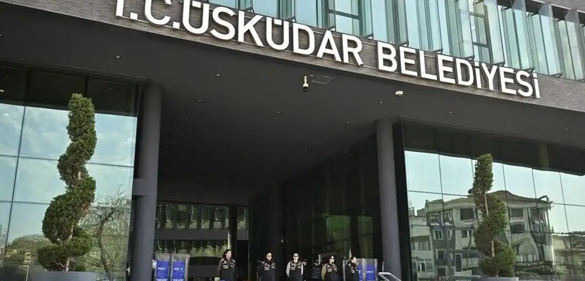 Üsküdar Belediyesi'nde Rüşvet Soruşturması: İki Başkan Yardımcısı Gözaltında