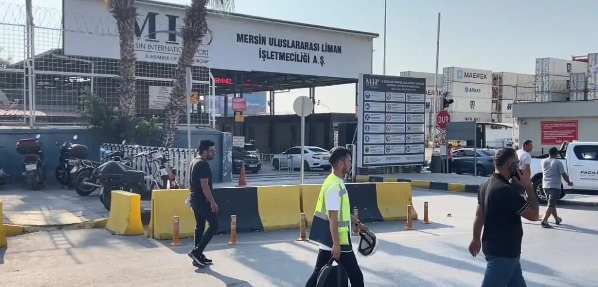 Mersin Limanı'nda Kimyasal Sızıntı! 35 Kişi Hastaneye Kaldırıldı