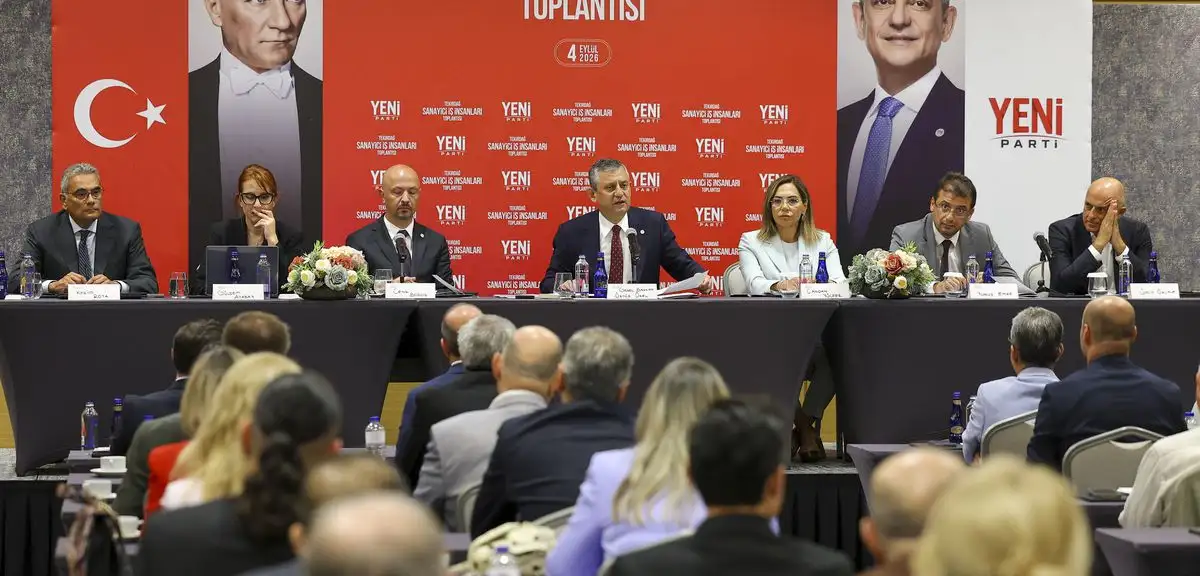 Özgür Özel, Tekirdağ'da İş İnsanlarıyla Ekonomi Toplantısında Buluştu